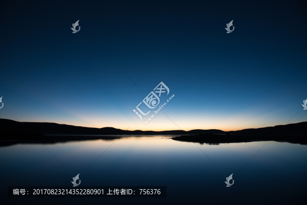 日出之前的朝霞