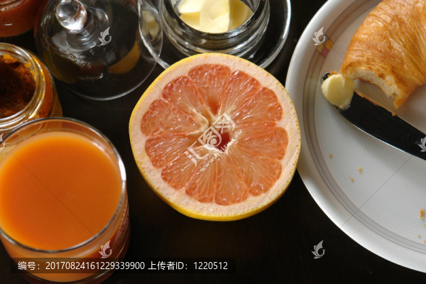 橙色