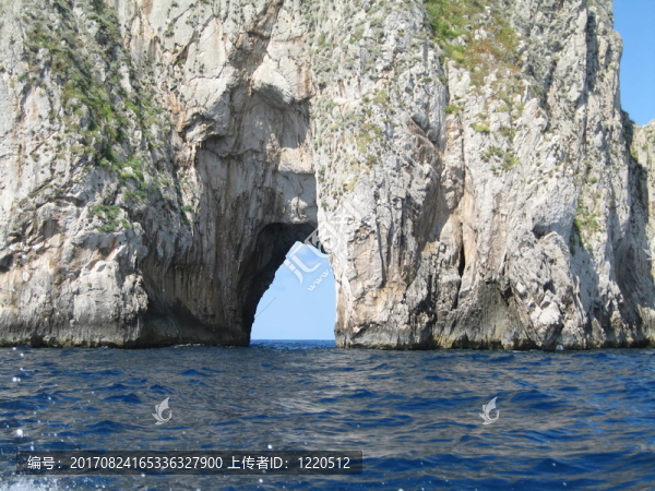 愛巖-卡普里島