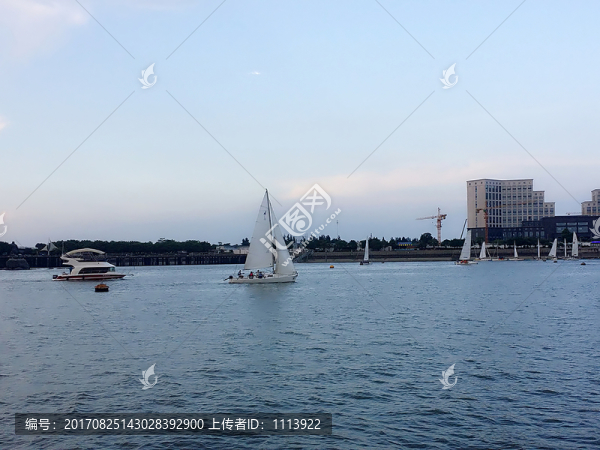 帆船出海