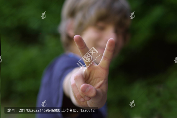 青少年