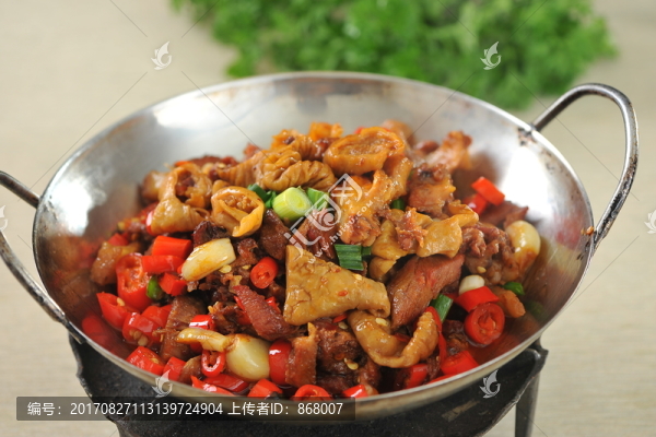 干鍋肥腸排骨