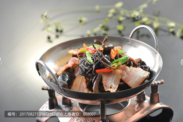 干鍋臘肉蘑菇,（2）
