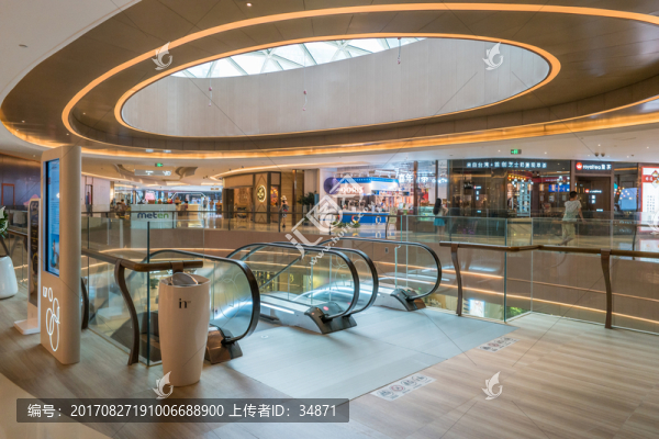 購物中心內(nèi)景