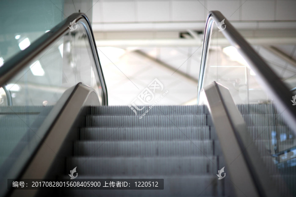 自動扶梯