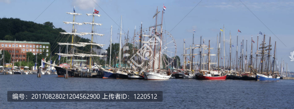 在BLücherbrüCKE帆船