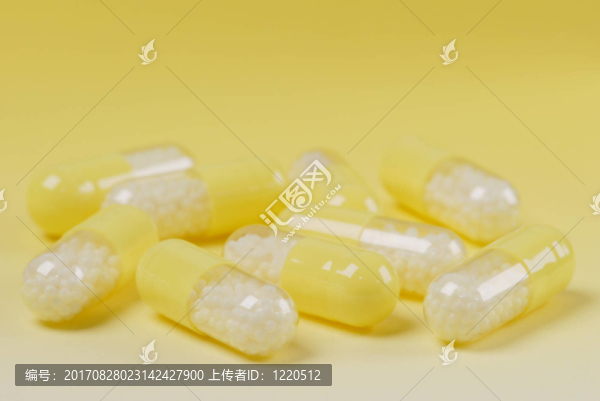 維生素膠囊