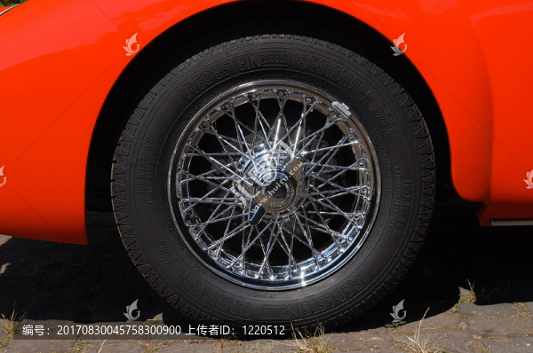 老式汽車輪胎