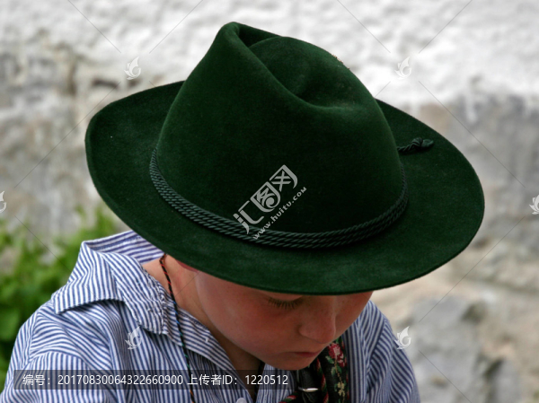好behatted
