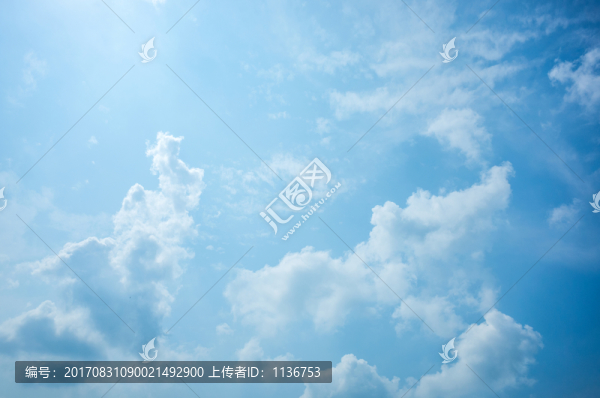 天空白云