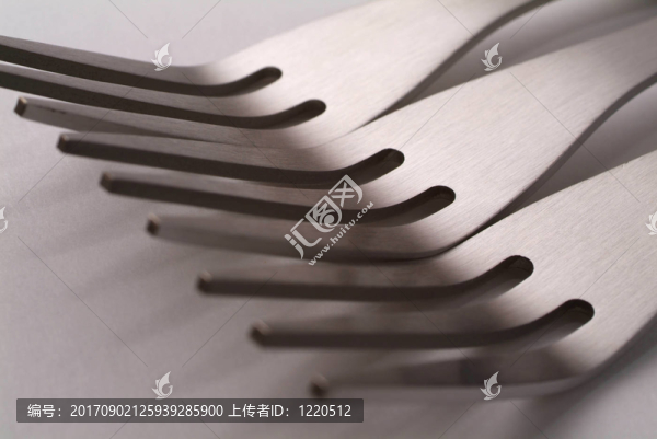 叉，關(guān)閉了叉