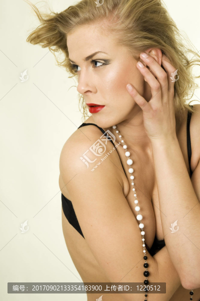 女人