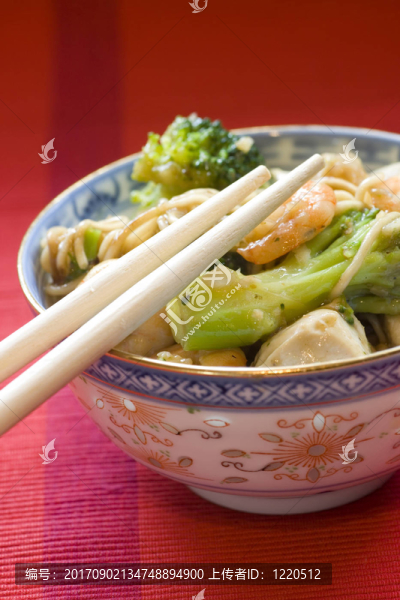 蝦仁炒面