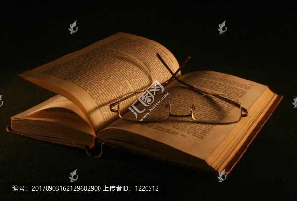 書和眼鏡