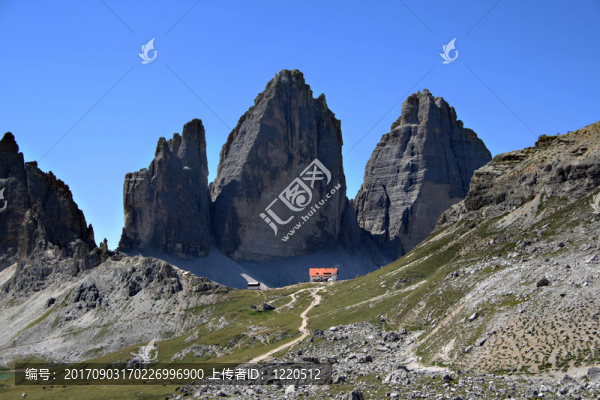 三峰