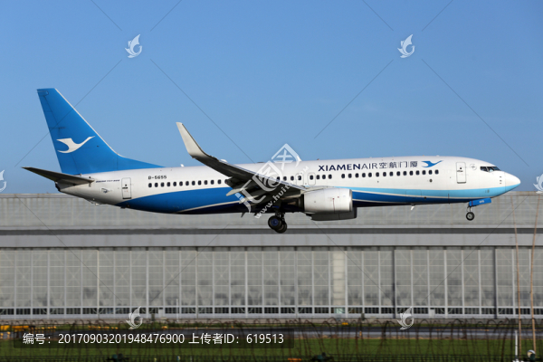 飛機(jī)降落,廈門航空