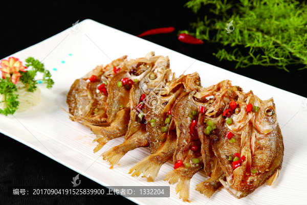 鮮椒炕小白魚