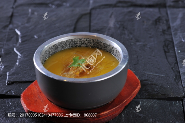 石鍋魚(yú)翅