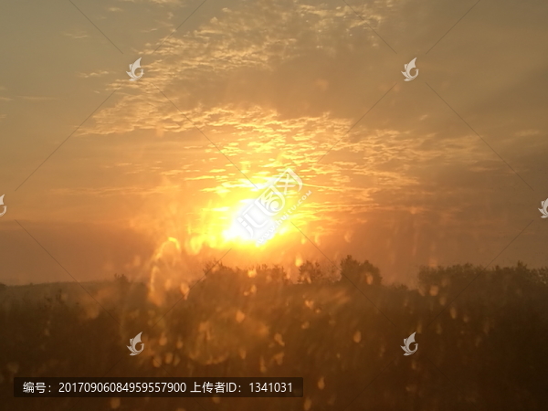 朝陽(yáng)日出