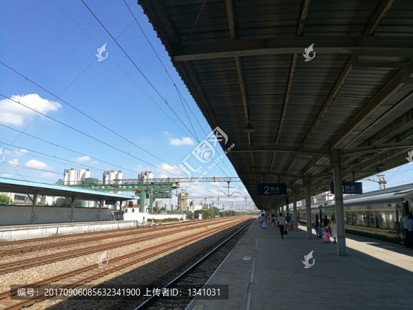 火車站臺(tái)