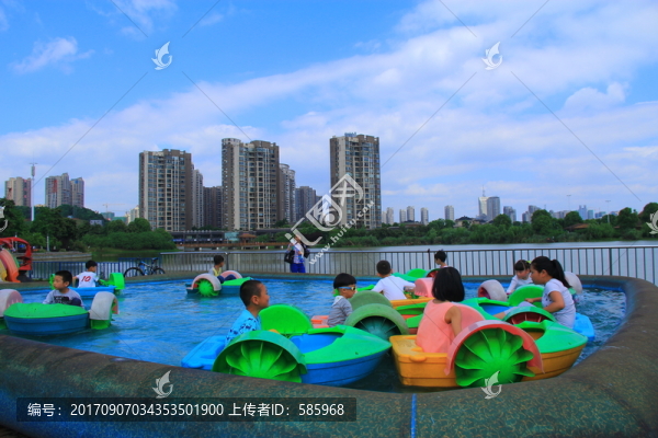 兒童游樂(lè)場(chǎng)