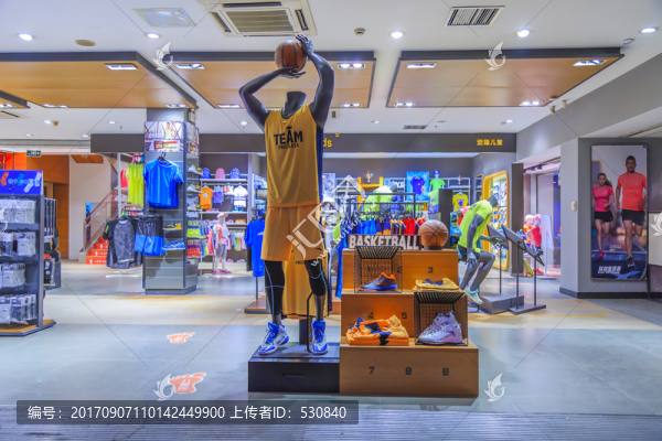 體育用品專(zhuān)賣(mài)店
