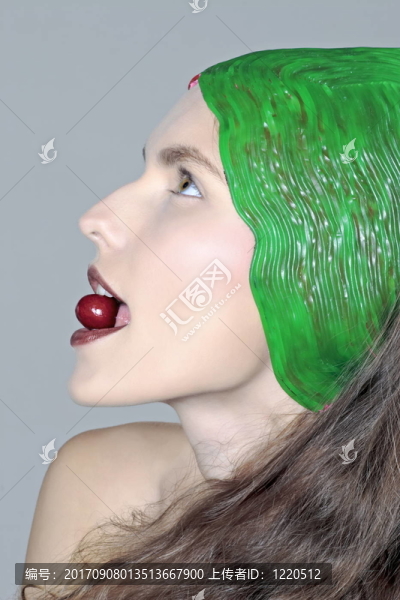 女人