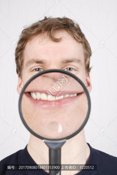 仔細一看