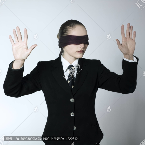 女人