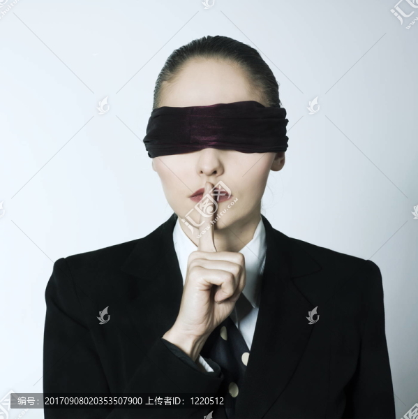女人