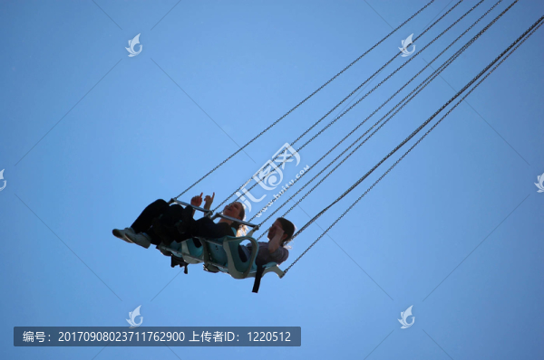旋轉(zhuǎn)木馬