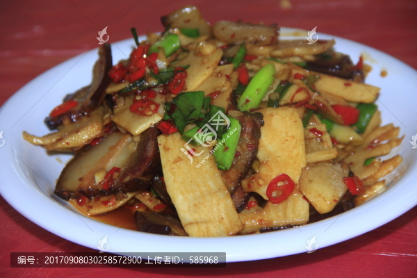 春筍炒臘肉