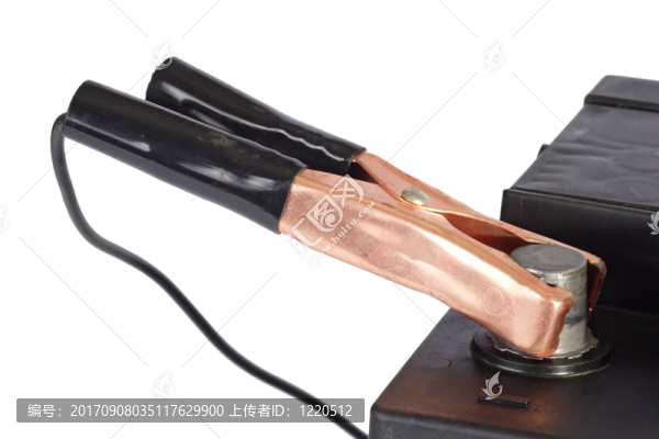 消極的