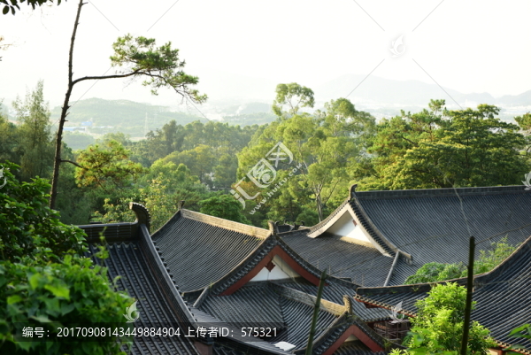深山古剎