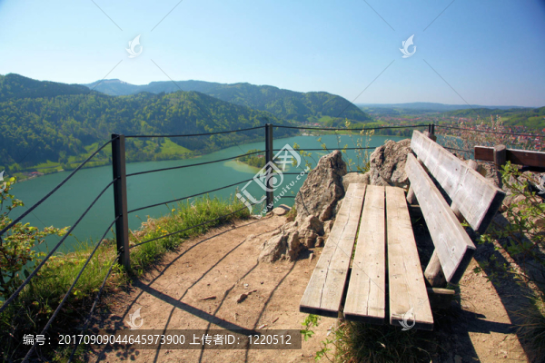 遠(yuǎn)足