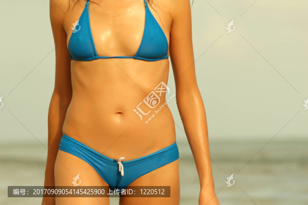 比基尼泳裝女郎