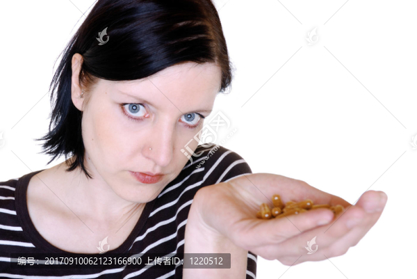 女人抱著片