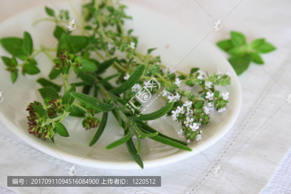 煮