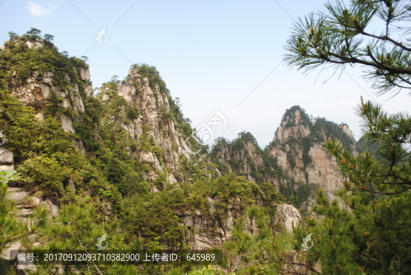 群山