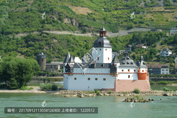 城堡pfalzgrafenstein