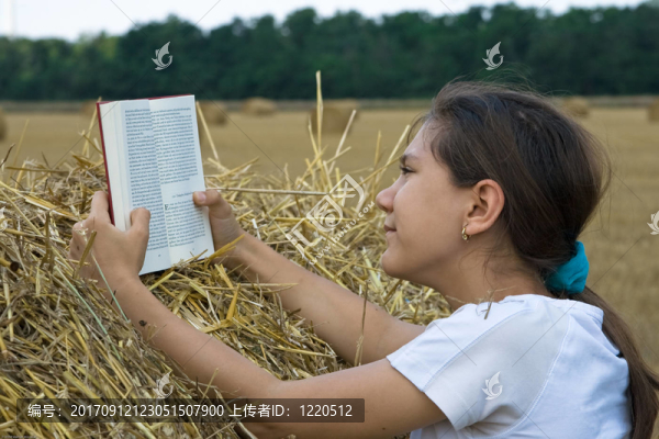 女孩和教育