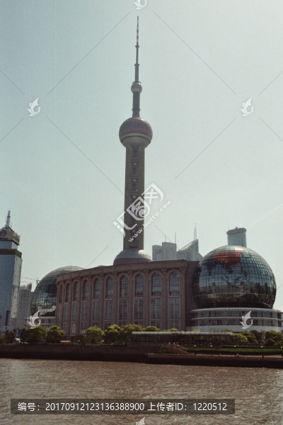 上海球建筑