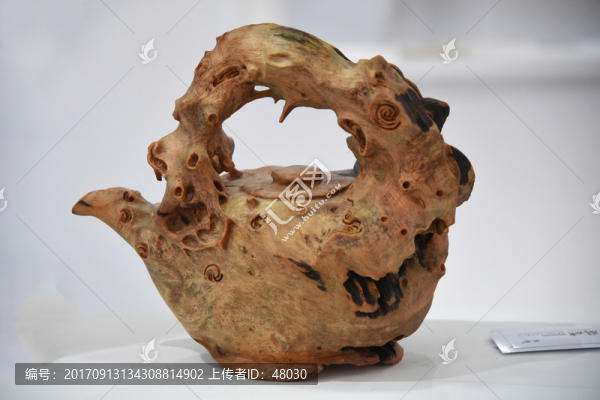 根雕茶壺