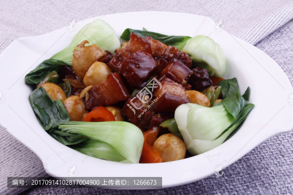 鵪鶉蛋紅燒肉