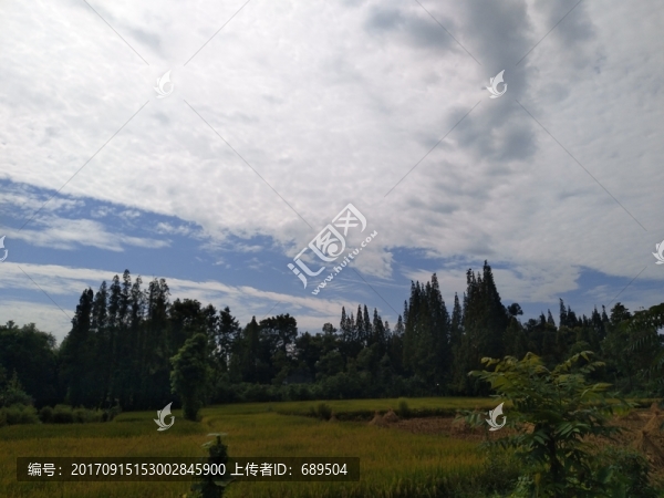 藍(lán)天白云