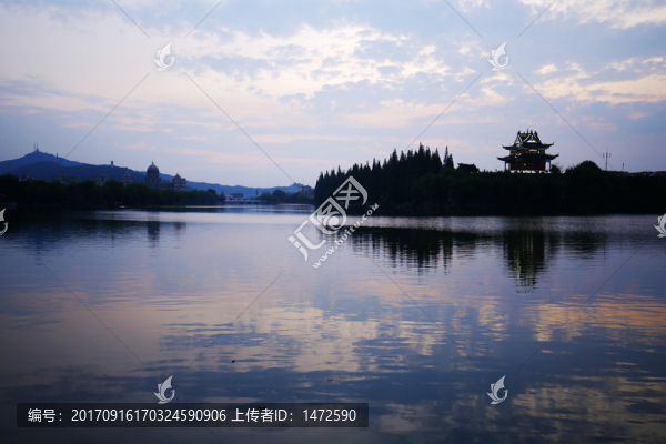 古城夕照