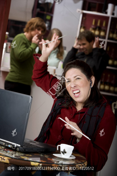 女人