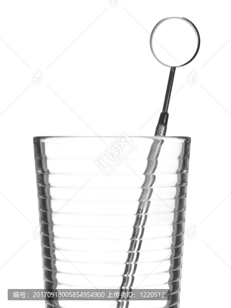 玻璃酒杯