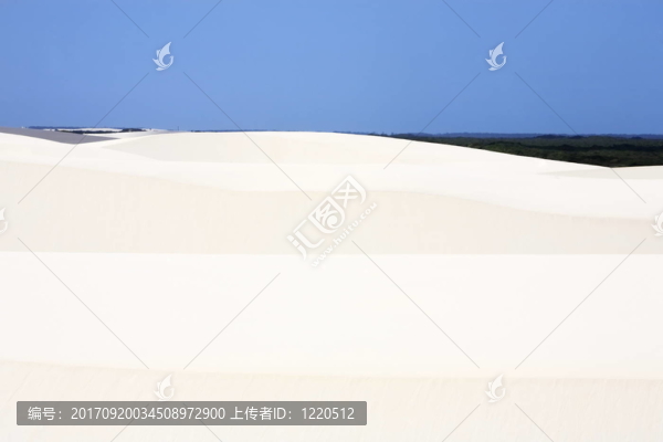 藍(lán)色的