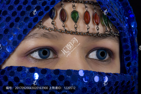 藍眼睛